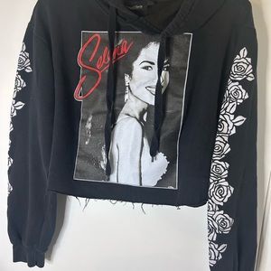 EUC SELENA QUINTANILLA OFFICIAL MERCHANDISE CROPPED HOODED SWEATER LARGE